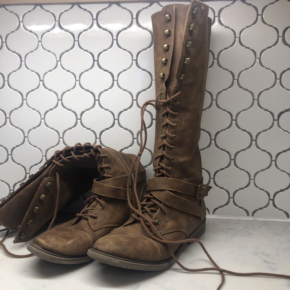 Mossimo Lace Up Boots
